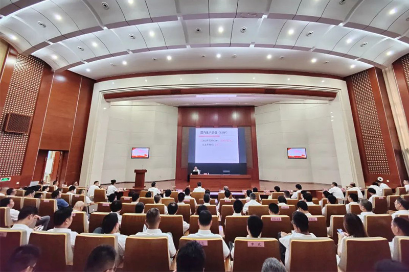 深化头脑赋能 激活高质量生长新动力——苏州AG一飞冲天举行 “迎七一、上党课”